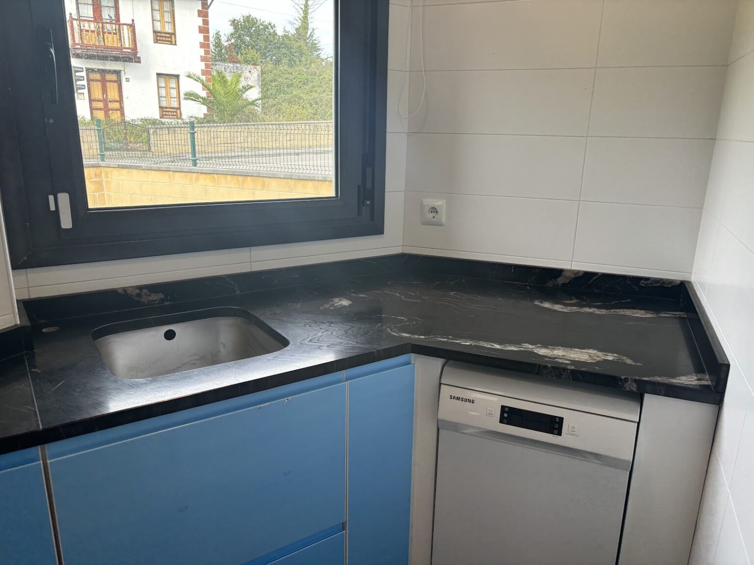 Instalación de encimeras de mármol para cocinas en Cantabria